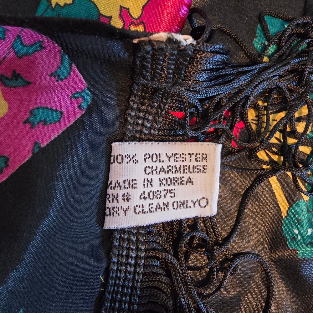 Vintage Diane Von Furstenberg Black Scarf Wrap Holiday Treasures Shawl DVF - Picture 4 of 5